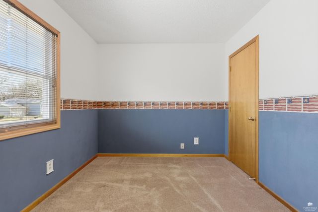 212 Robin Hood Drive, Junction City, KS 66441