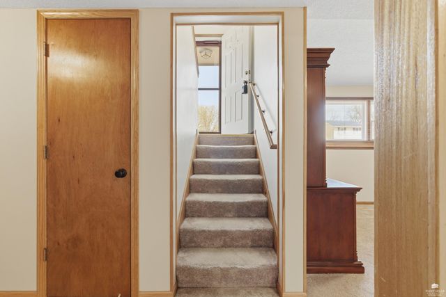 212 Robin Hood Drive, Junction City, KS 66441