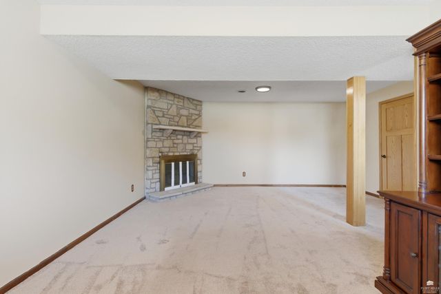 212 Robin Hood Drive, Junction City, KS 66441