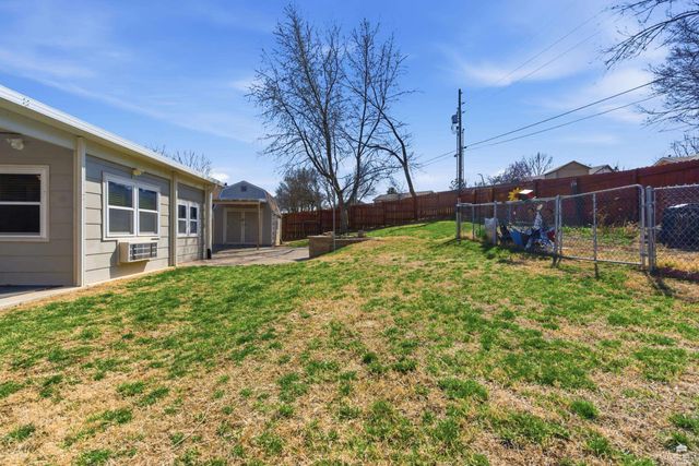 212 Robin Hood Drive, Junction City, KS 66441