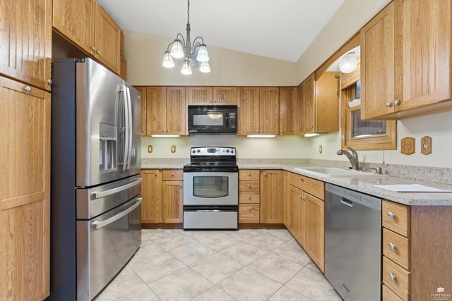 212 Robin Hood Drive, Junction City, KS 66441