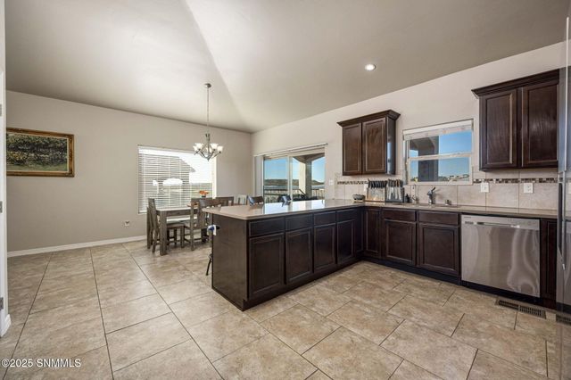 2993 Escenico Court, Las Cruces, NM 88012