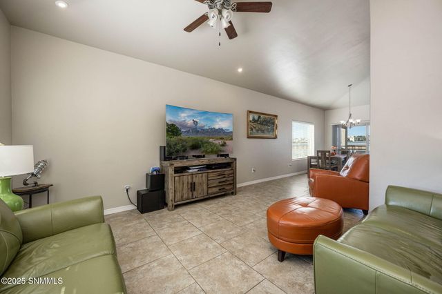 2993 Escenico Court, Las Cruces, NM 88012