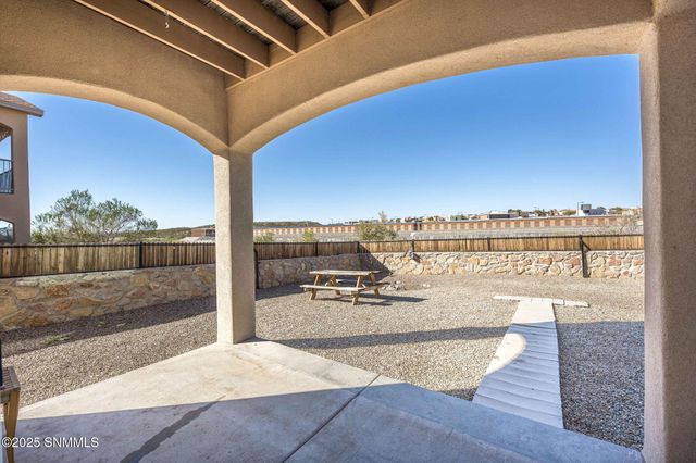 2993 Escenico Court, Las Cruces, NM 88012
