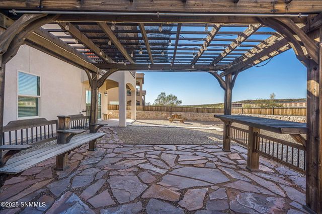 2993 Escenico Court, Las Cruces, NM 88012