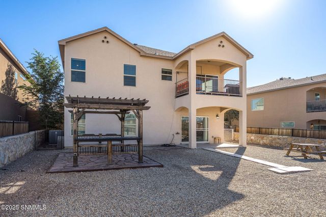 2993 Escenico Court, Las Cruces, NM 88012
