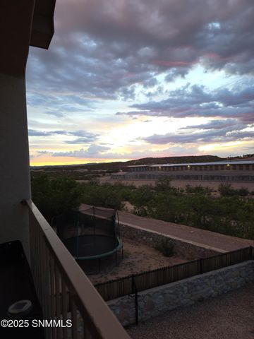 2993 Escenico Court, Las Cruces, NM 88012