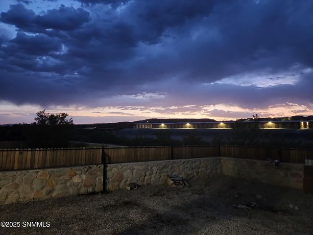 2993 Escenico Court, Las Cruces, NM 88012