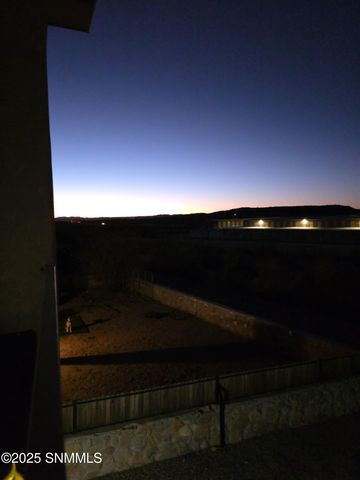 2993 Escenico Court, Las Cruces, NM 88012