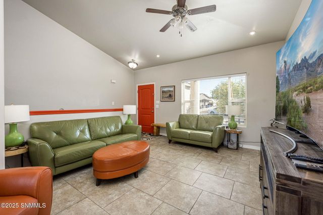 2993 Escenico Court, Las Cruces, NM 88012