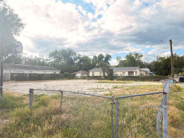 9302 NORTH 12TH, Tampa, FL 33612