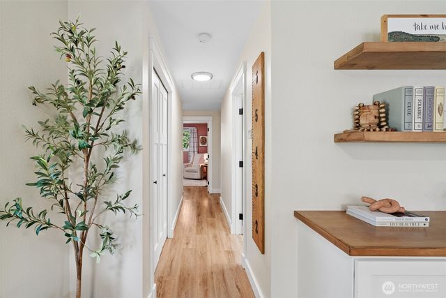 19411 NE 159th Street, Woodinville, WA 98077