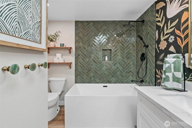 19411 NE 159th Street, Woodinville, WA 98077