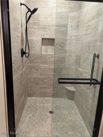 8748 Harvest Glenn Trail 13, Poland, OH 44514