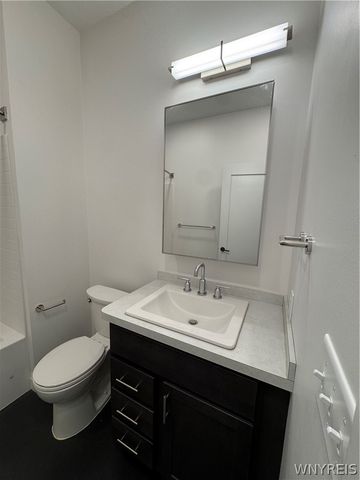 1786 Main Street 115, Buffalo, NY 14208