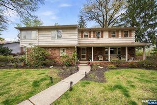 14 Hepworth Place, West Orange, NJ 07052