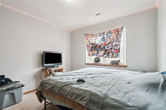 702 L Street SW, Cedar Rapids, IA 52404