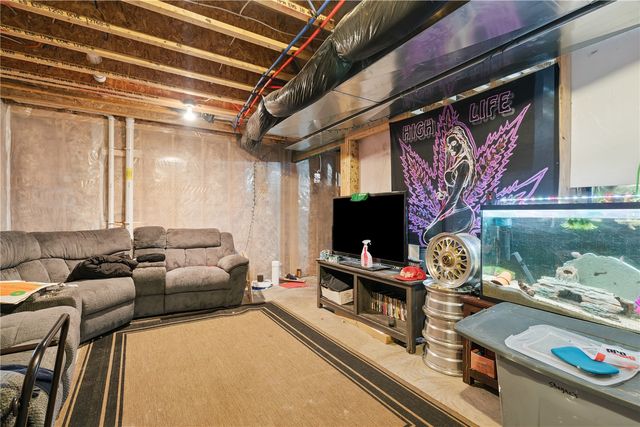 702 L Street SW, Cedar Rapids, IA 52404