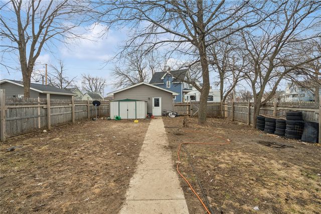 702 L Street SW, Cedar Rapids, IA 52404