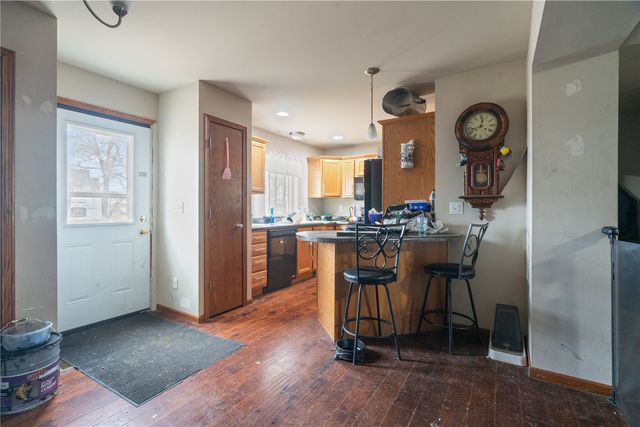 702 L Street SW, Cedar Rapids, IA 52404