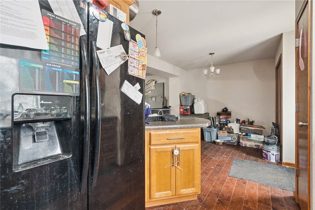 702 L Street SW, Cedar Rapids, IA 52404