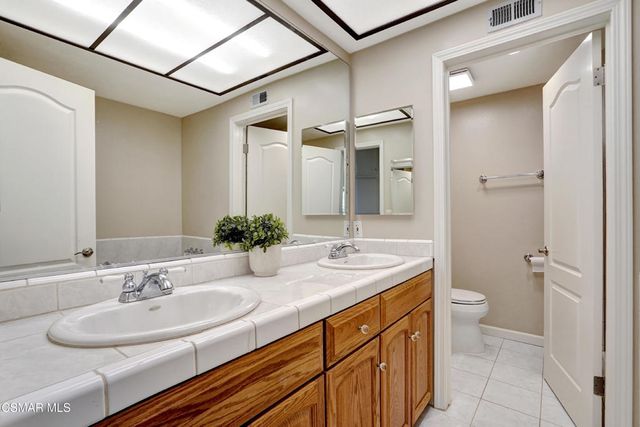 18935 Granada Circle, Porter Ranch, CA 91326