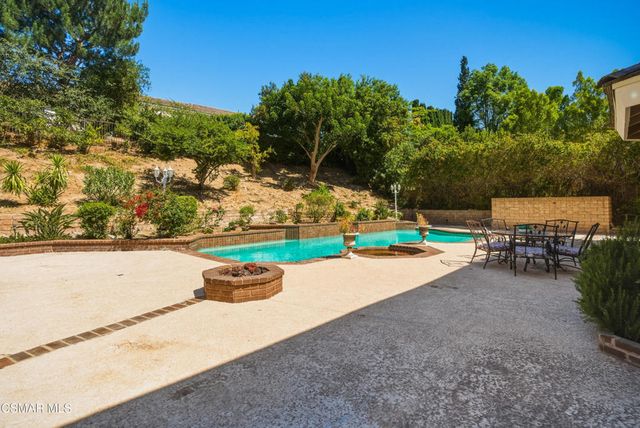 18935 Granada Circle, Porter Ranch, CA 91326