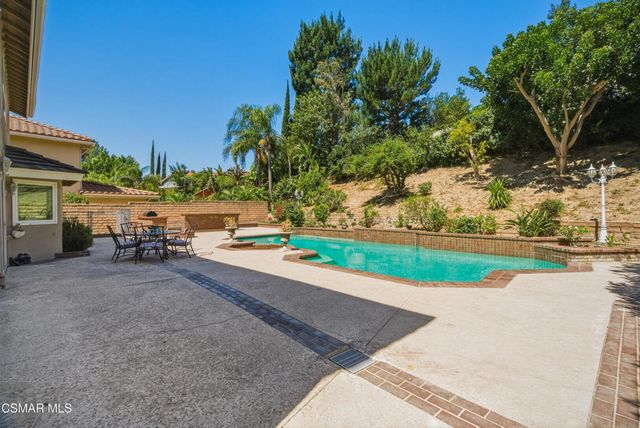 18935 Granada Circle, Porter Ranch, CA 91326