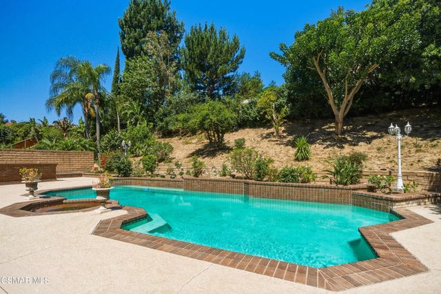 18935 Granada Circle, Porter Ranch, CA 91326