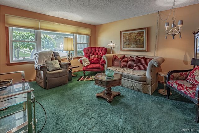 746 82nd Street, Niagara Falls, NY 14304
