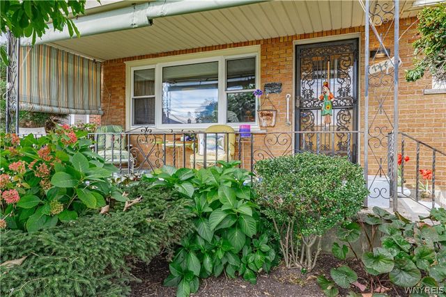 746 82nd Street, Niagara Falls, NY 14304