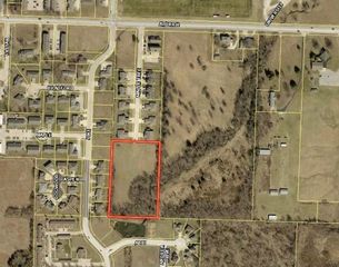 2100 South Maple Tree Lane, Bolivar, MO 65613