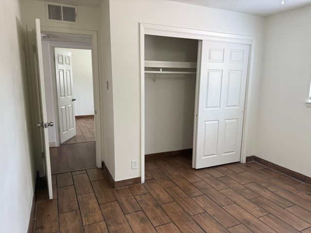 3908 Ortiz Court NE A, Albuquerque, NM 87110