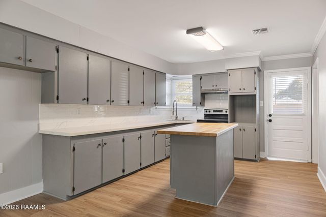 3818 Moss Street, Lafayette, LA 70507