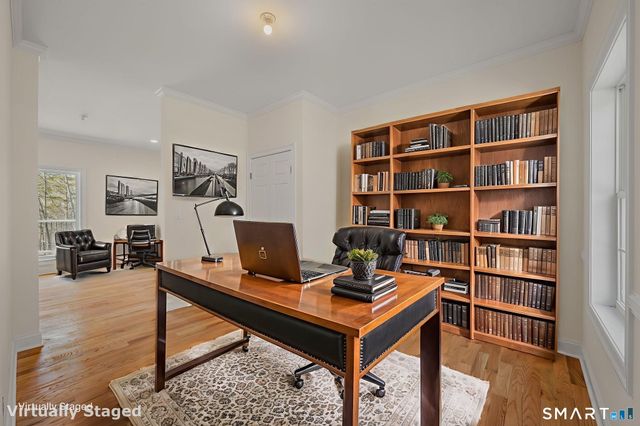 4 Jans Way, Guilford, CT 06437