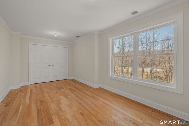 4 Jans Way, Guilford, CT 06437