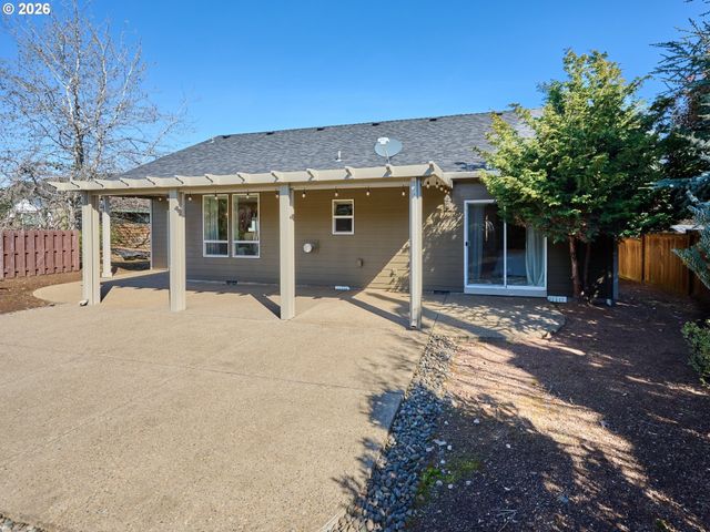111 BREYONNA Way, Silverton, OR 97381