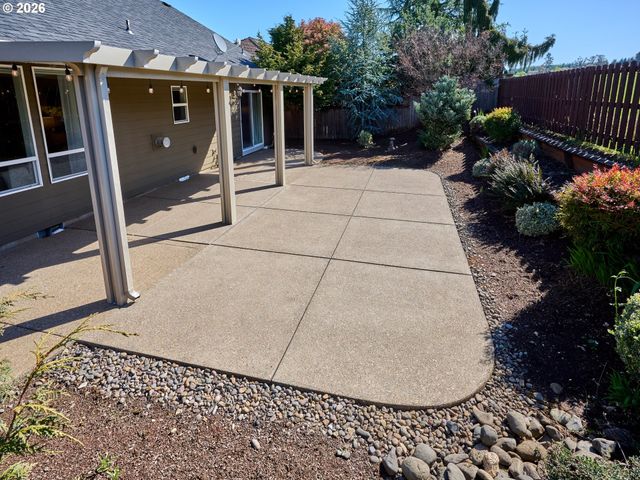 111 BREYONNA Way, Silverton, OR 97381