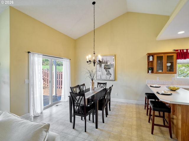 111 BREYONNA Way, Silverton, OR 97381