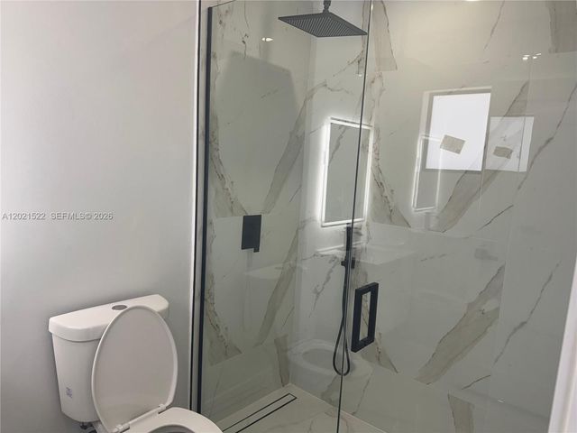 2251 NW 193rd Ter, Miami Gardens, FL 33056