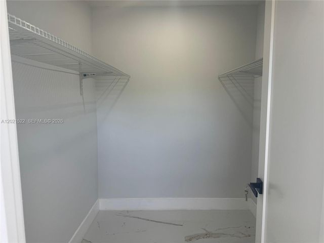 2251 NW 193rd Ter, Miami Gardens, FL 33056