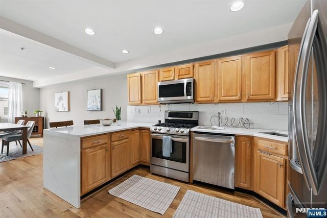 225 Clinton Street 4, Hoboken, NJ 07030
