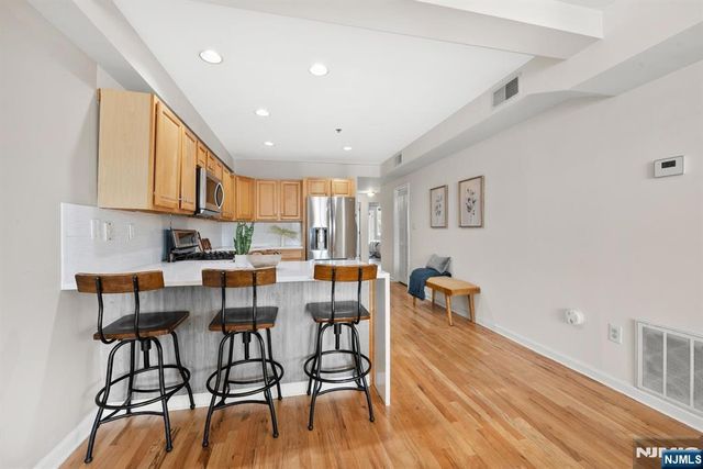 225 Clinton Street 4, Hoboken, NJ 07030