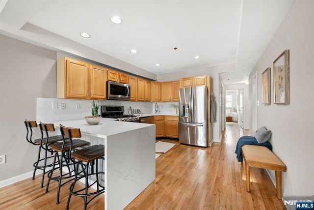 225 Clinton Street 4, Hoboken, NJ 07030