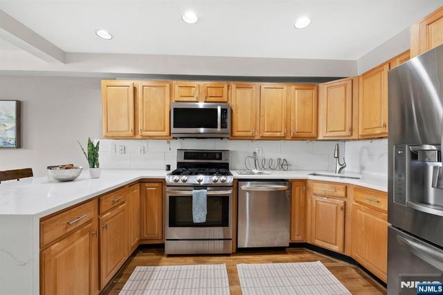 225 Clinton Street 4, Hoboken, NJ 07030
