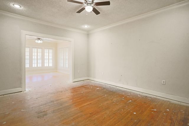 2202 16th Street, Lubbock, TX 79401