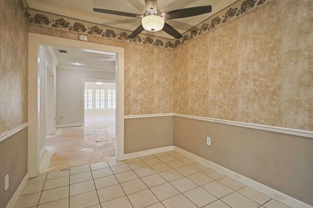 2202 16th Street, Lubbock, TX 79401