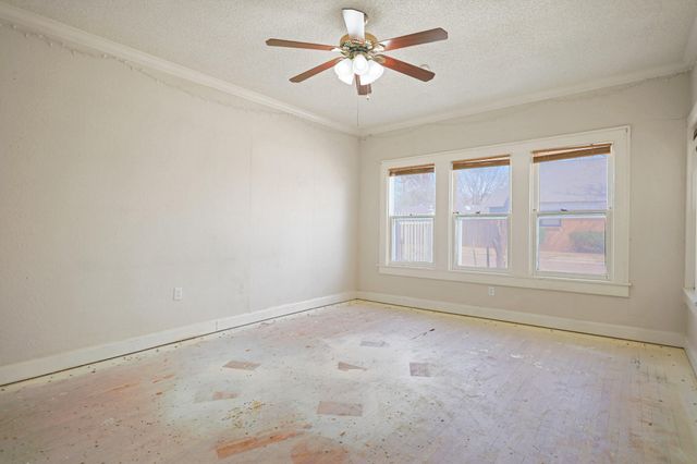 2202 16th Street, Lubbock, TX 79401