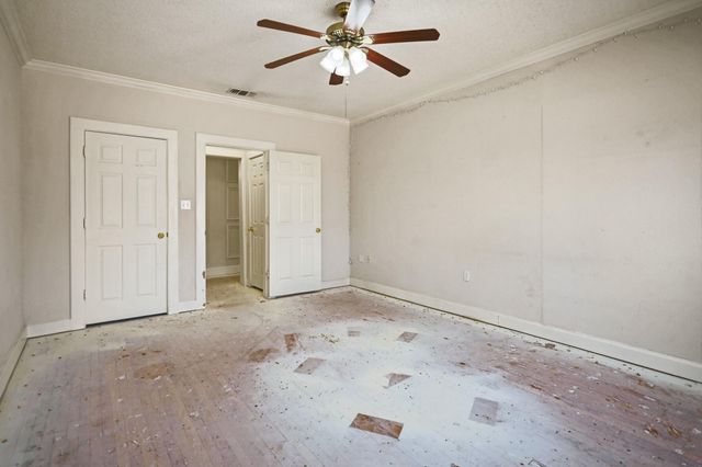 2202 16th Street, Lubbock, TX 79401