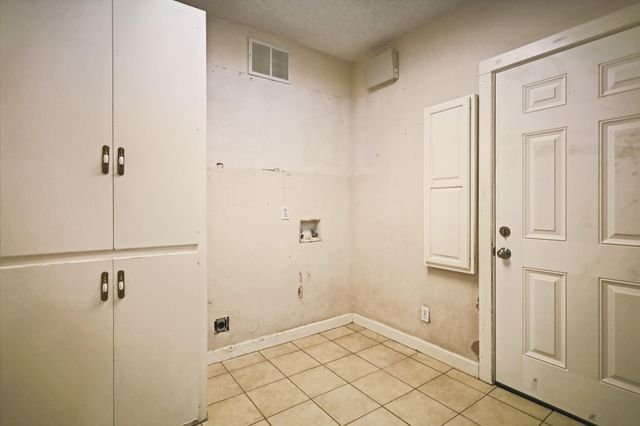 2202 16th Street, Lubbock, TX 79401